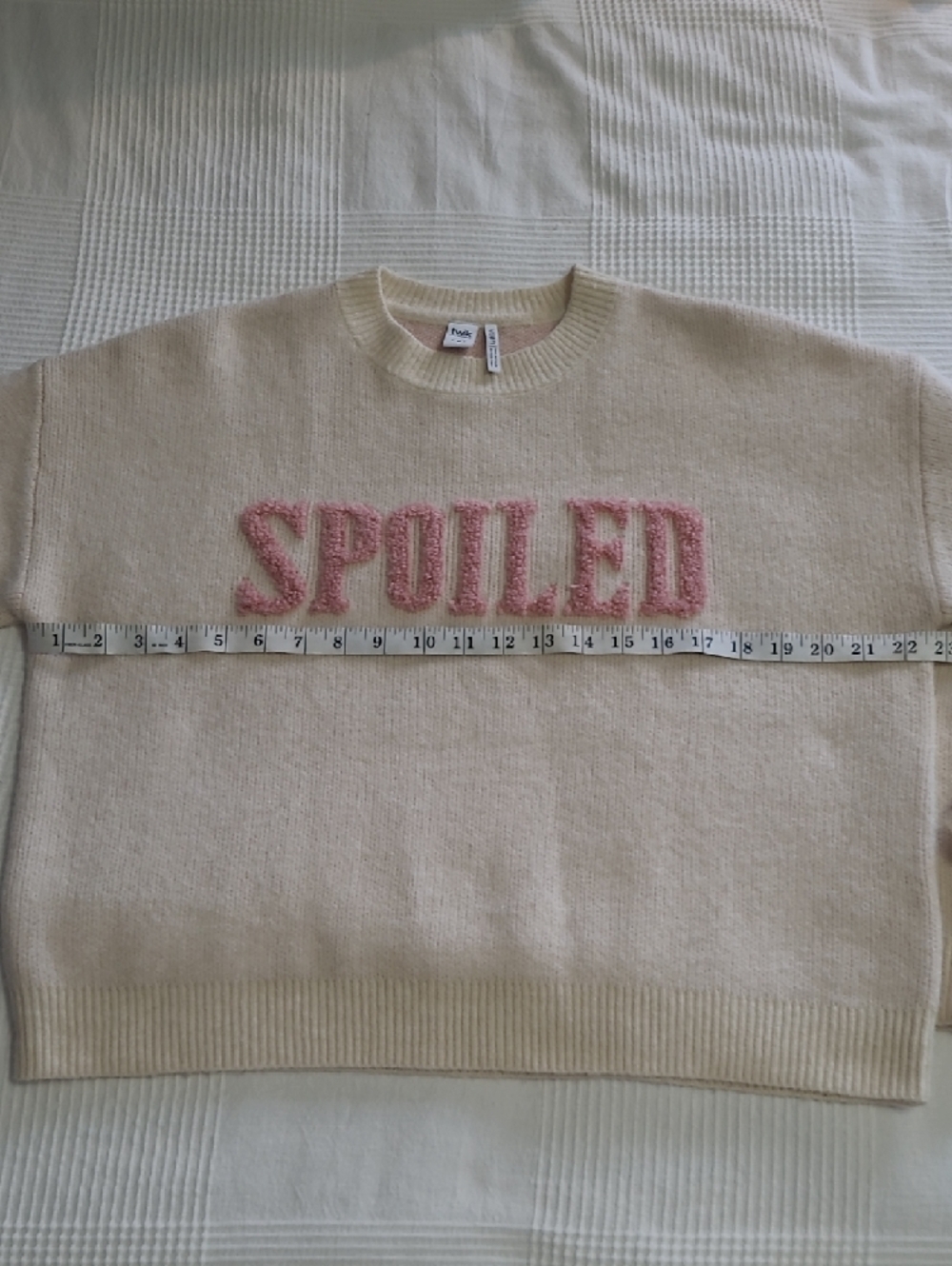 Simons (Twik) - Cream Crewneck Sweater with Pink Graphic - Picture 4 of 7
